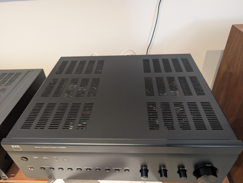 NAD C375BEE Välvårdad Förstärkare NAD C375BEE Välvårdad Förstärkare - Bild 4 av 6