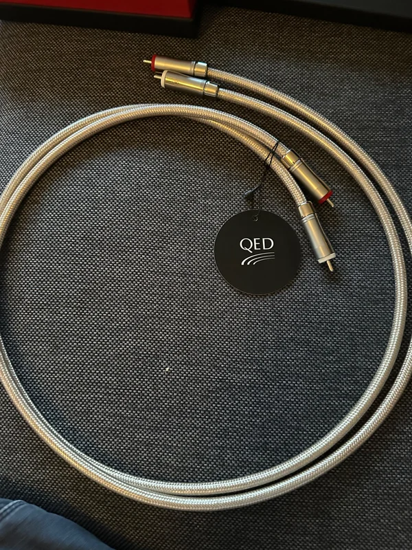 QED Signature 40 QED Signature 40 - Bild 2 av 4