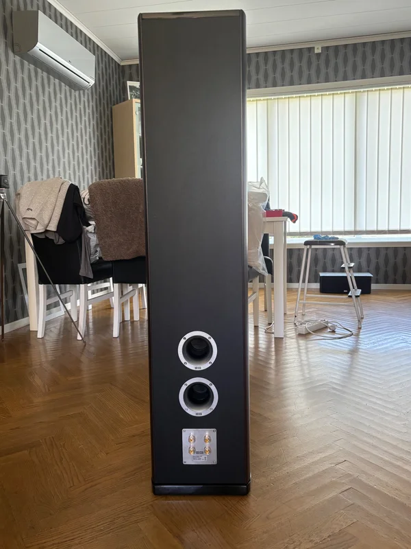 Heco Music Style 1000 Espresso – Nyskick (1 ägare, kartonger) Heco Music Style 1000 Espresso – Nyskick (1 ägare, kartonger) - Billede 4 af 6