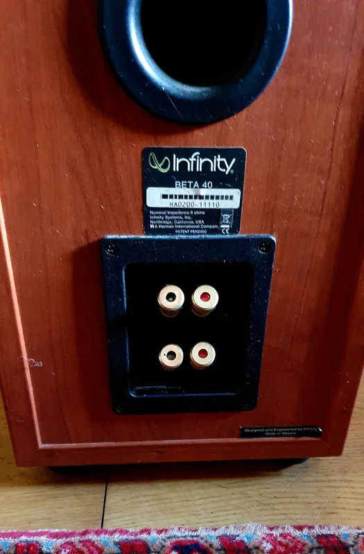 INFINITY BETA 40  - Bild 1 av 3