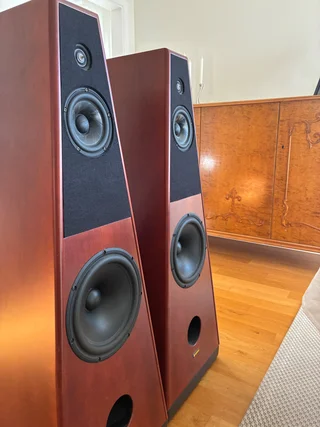 Respons Grand Dimension