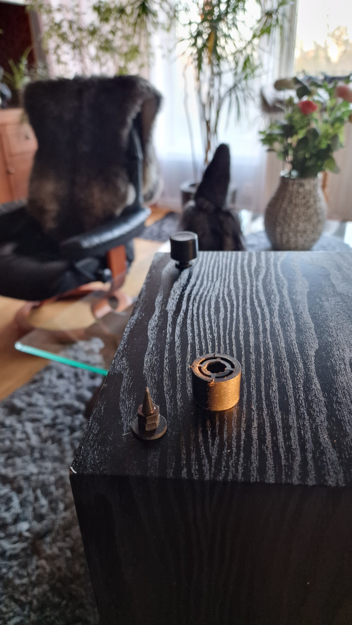 Fina KEF Q-90