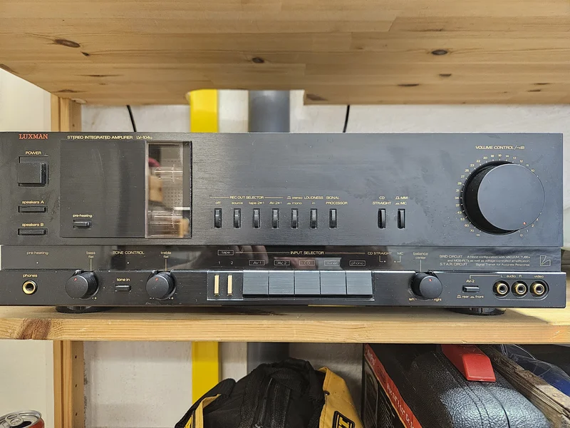 Luxman LV-104u &ndash; r&ouml;rhybrid - Bild 1 av 3