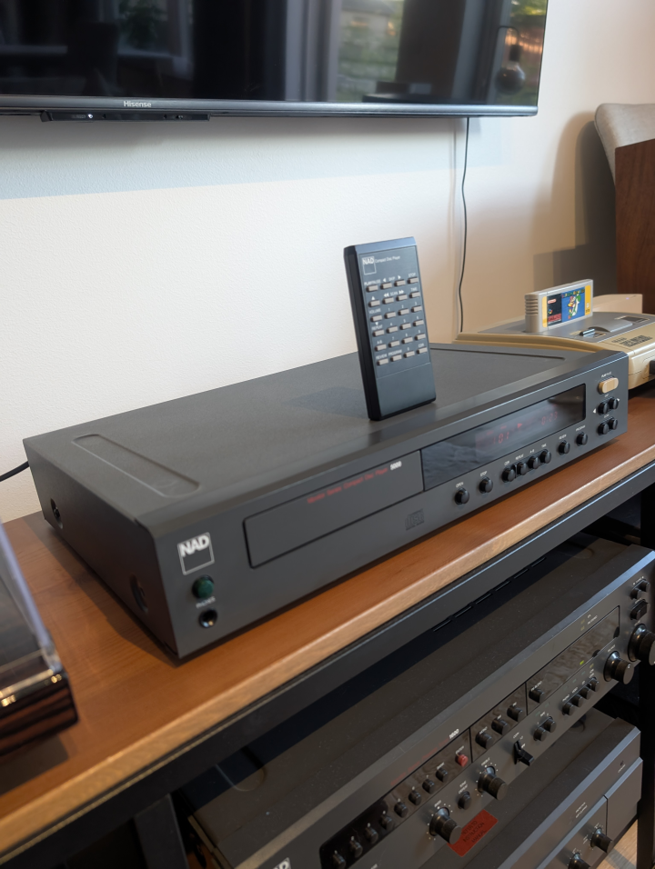 NAD Monitor Series CD 5000 i kanonskick!