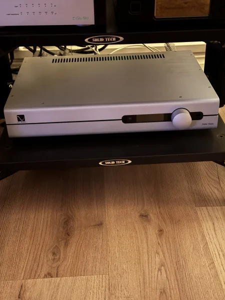 PS Audio strata integrerad förstärkare PS Audio strata integrerad förstärkare - Bild 1 av 1