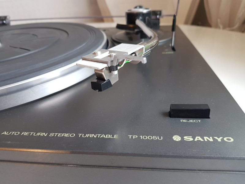 SANYO TP 1005U Semiatomatisk Skivspelare - Bild 4 av 9