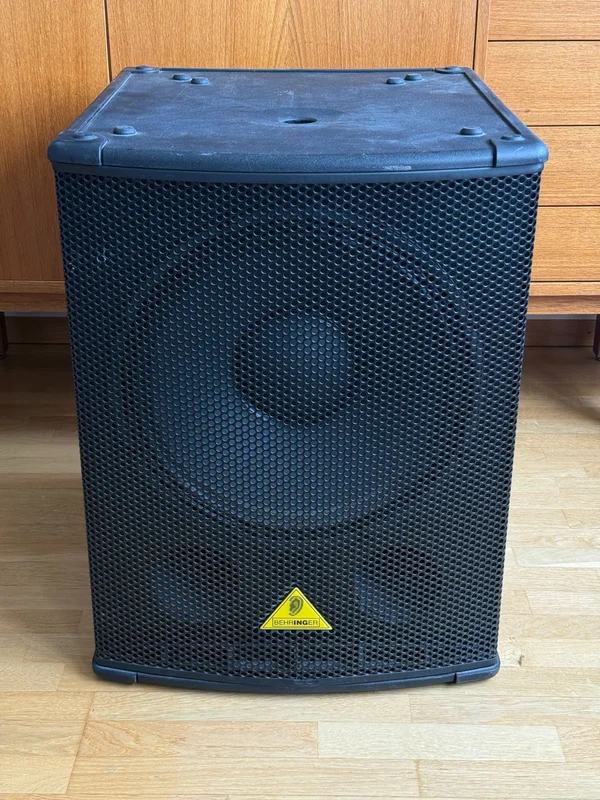 Eurolive B1500D-Pro – Professionell Aktiv PA-Subwoofer i fint skick! Eurolive B1500D-Pro – Professionell Aktiv PA-Subwoofer i fint skick! - Bild 3 av 4
