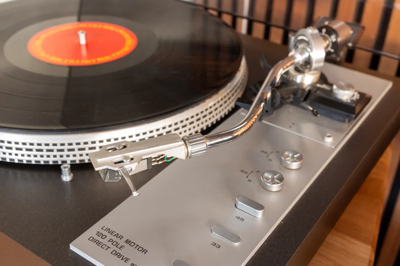 Fisher MT-6225 Studio Standard – direktdriven – Ortofon VMS20E MkII Fisher MT-6225 Studio Standard – direktdriven – Ortofon VMS20E MkII - Image 4 of 10