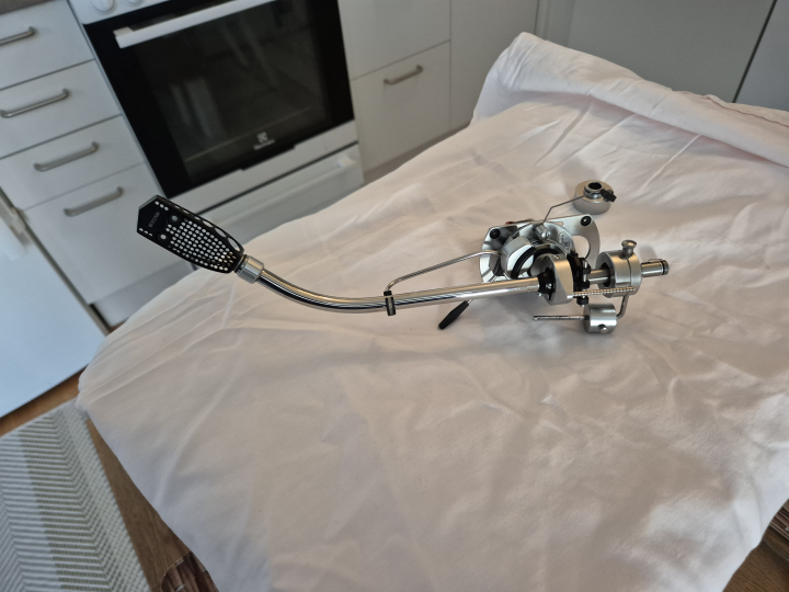 SME 3009-R med headshell men inga kablar i headshell