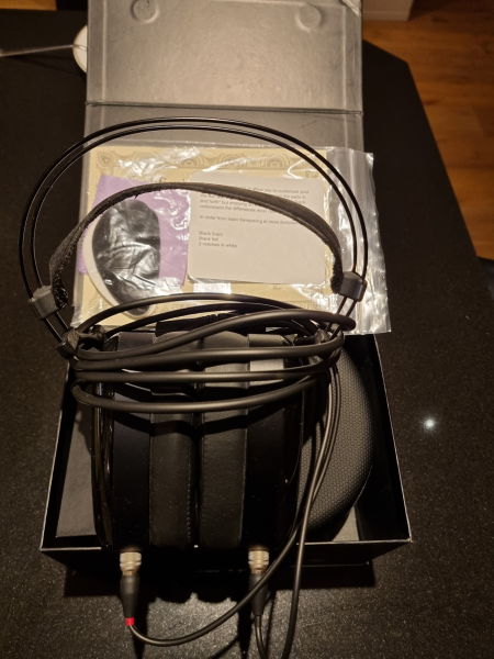 Dan Clark Aeon 2 Noire (Closed) Dan Clark Aeon 2 Noire (Closed) - Bild 1 av 5