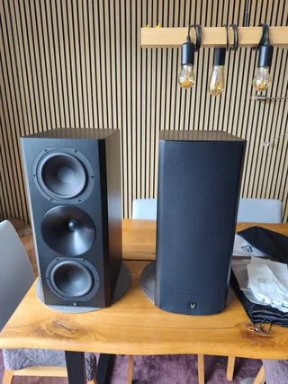 Arendal 1723 THX Monitor S
