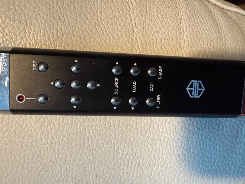 Vinnie Rossi L2i integrerad förstärkare med inbyggd DAC Vinnie Rossi L2i integrerad förstärkare med inbyggd DAC - Bilde 4 av 8