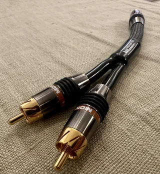 RCA-splitter (Y-kabel) RCA-splitter (Y-kabel)