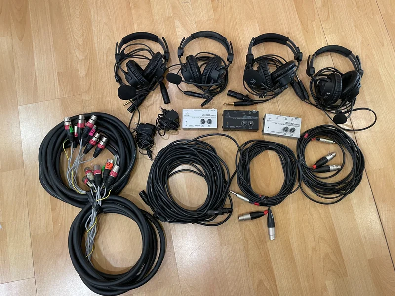 Sennheiser HME27 (4 st) + intercom setup / kablage - Bilde 1 av 3