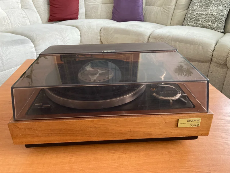 Sony PS 5520 - Bild 1 av 5