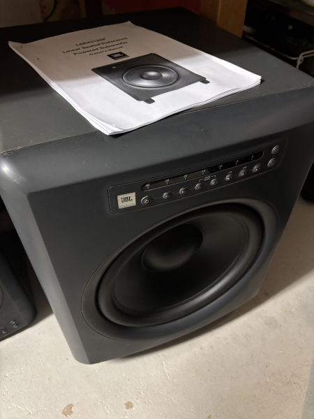 JBL LSR4326P, LSR4328P och LSR4312SP JBL LSR4326P, LSR4328P och LSR4312SP - Bild 2 av 2