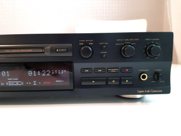 Pioneer MJ-D707  Minidisk Recorder