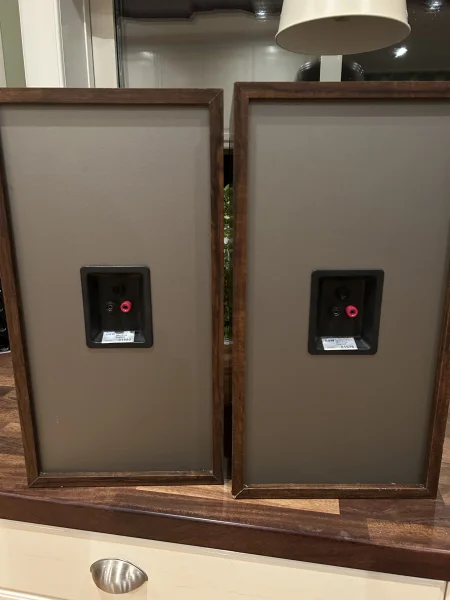 Bowers & Wilkins DM110i - Bild 8 av 9