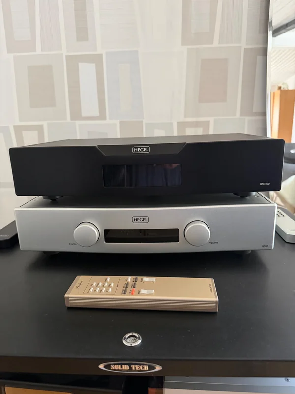 Hegel HD30 DAC - Bild 1 av 2