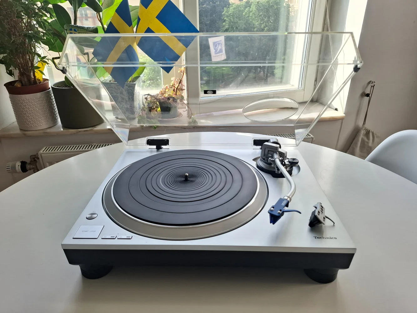 Technics SL-1500C Silver – Komplett paket med två Ortofon-pickuper