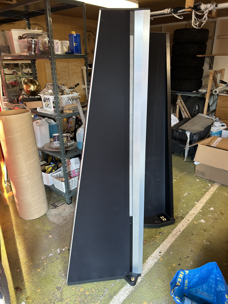 Dali Skyline 2000 - Bild 1 av 2