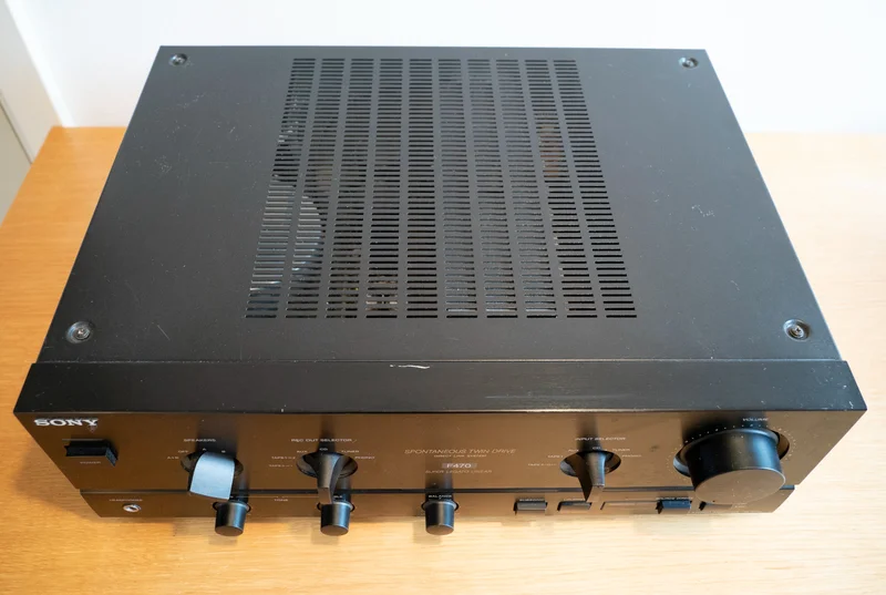 Sony TA-F470 Stereo Integrated Amplifier - Image 2 of 3