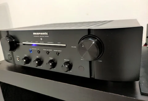 Marantz PM 7004