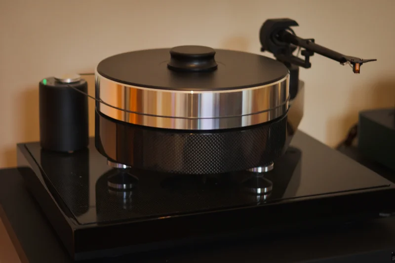 Pro-Ject RPM 10 Carbon - Bild 2 av 5