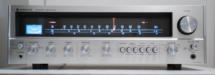 Sanyo DCX-4000L AM/FM Stereo Receiver (1974-76)