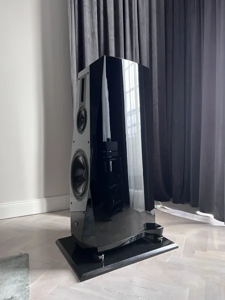 Aurum Cantus V12F Piano Black Edition  - Bild 5 av 6