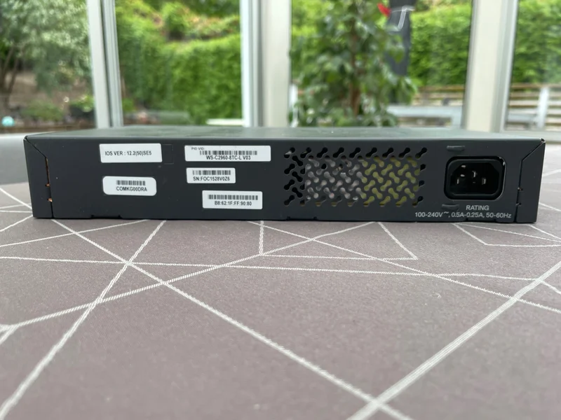 Cisco Catalyst 2960 Nätverksswitch + Tp-Link MC220L + SFP modul/kablar Cisco Catalyst 2960 Nätverksswitch + Tp-Link MC220L + SFP modul/kablar - Bild 4 av 5