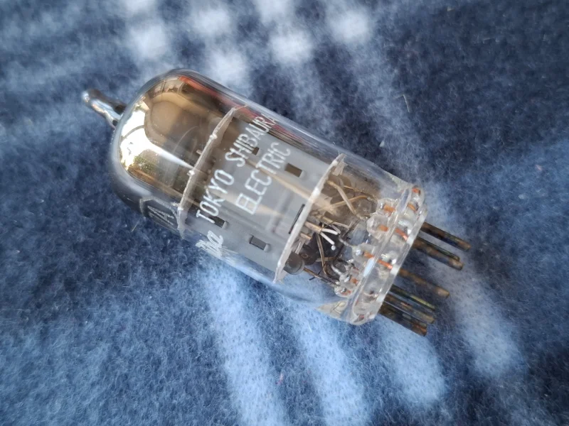 12ax7a (Ecc83) NOS Toshiba Made in Japan matchat par 12ax7a (Ecc83) NOS Toshiba Made in Japan matchat par - Bild 5 av 5