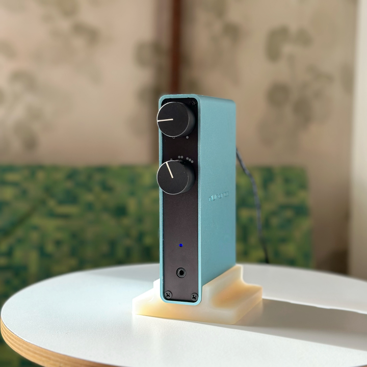 NuForce miniförstärkare med DAC, högtalare Tangent Evo E4