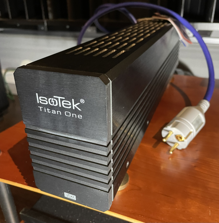 Isotek Titan One EVO3 + Premier nätkabel