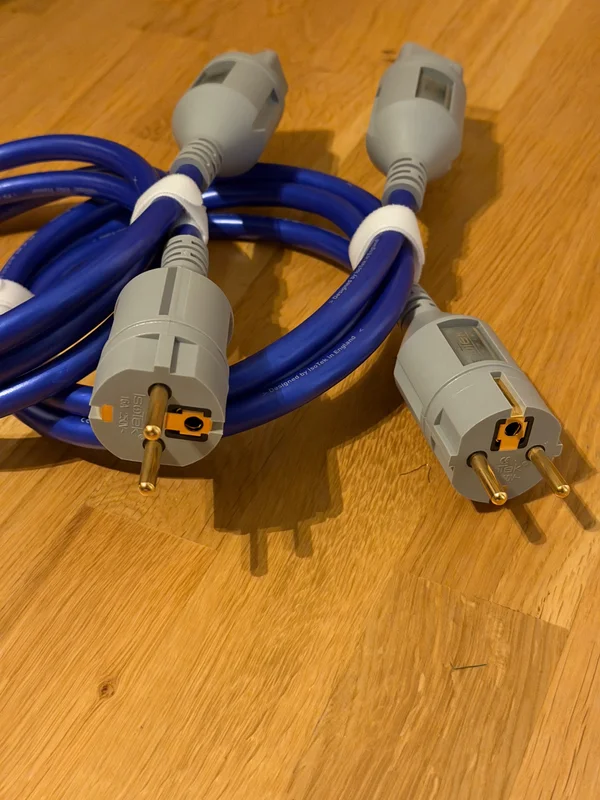 2 st Isotek premier c19 1.5m - Bild 3 av 3