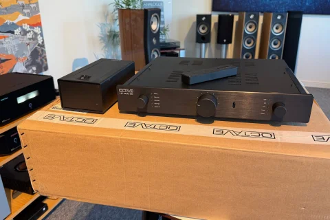 Octave HP 300 SE - Begagnat rörförsteg med RIAA