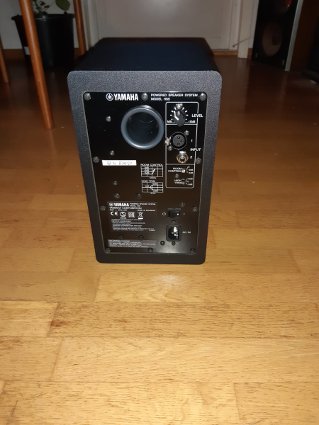 Högtalare Yamaha HS 5 - Bild 2 av 3