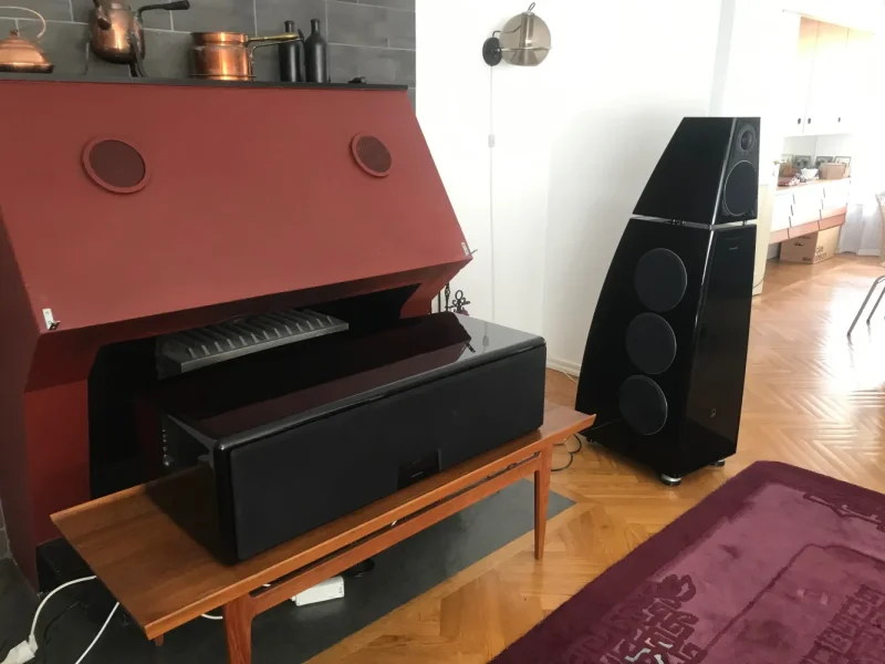 Meridian DSP7200.2HC Svart - Bild 1 av 1