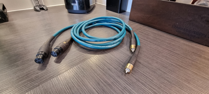 Kinesiska Hi-End Kablar.