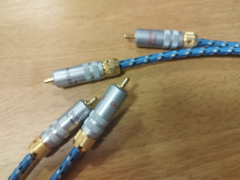 DH LABS Revelation -RCA - Bild 1 av 3