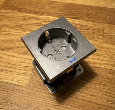 Nätkontakt furutech NCF 