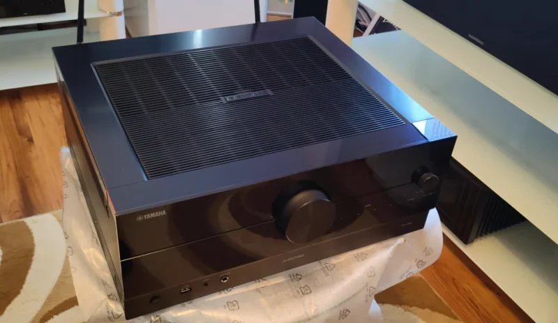 Yamaha RX-A6A - Bild 1 av 12