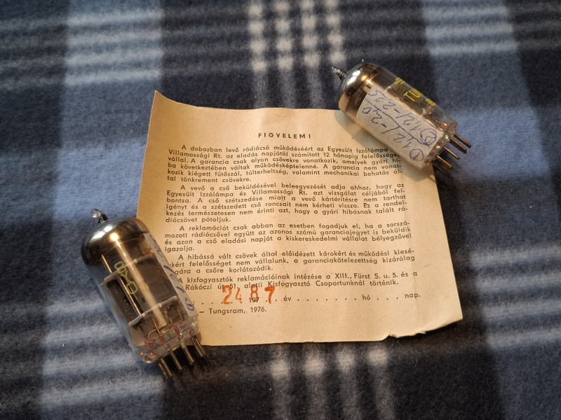 Tungsram UNGERN ECC83 (12AX7) 1976 NOS/NIB - Bild 6 av 6