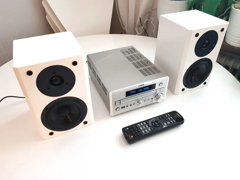 Yamaha MCR-E320 Ljudsystem / CD-Receiver - Bild 6 av 20