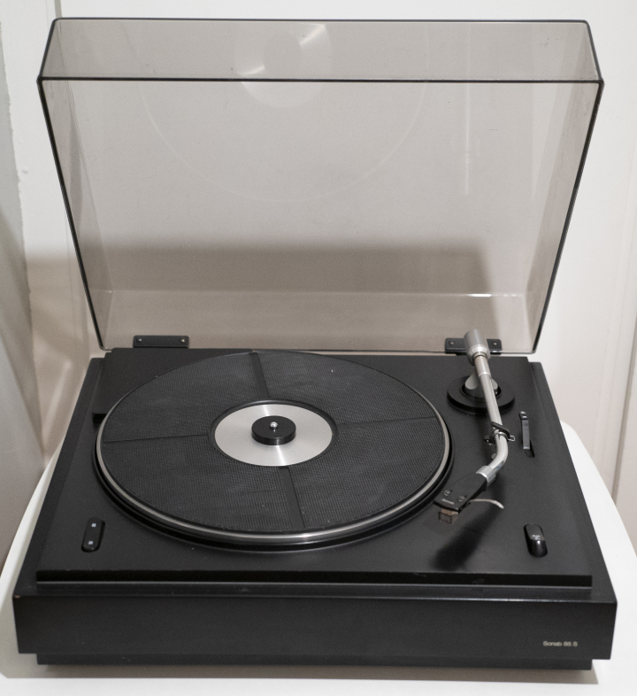Sonab 85S 2-Speed Belt-Drive Turntable