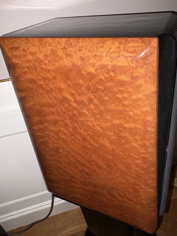 Aurum Cantus Leisure 6 med originalstativ och h&ouml;gtalarkablar - Bild 2 av 8