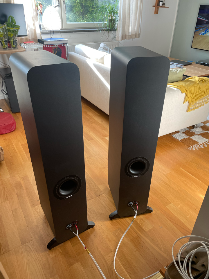 Q Acoustics 3050c