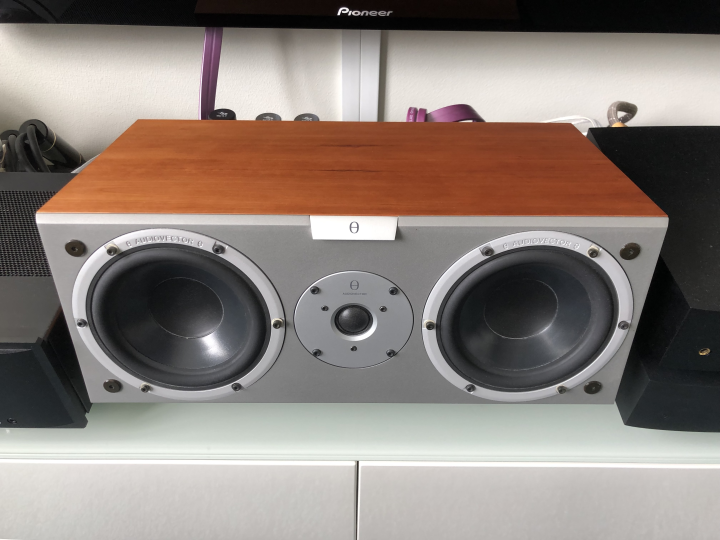 Audiovector AV3Ci Super Centerhögtalare i toppskick!
