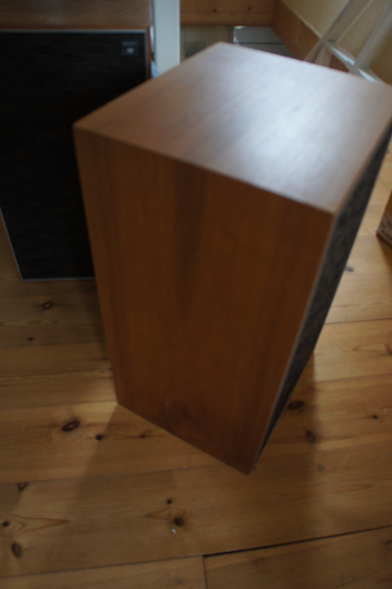 Sony SS 3200 premiumhögatalare fr 1972 bestyckade m Seas element 