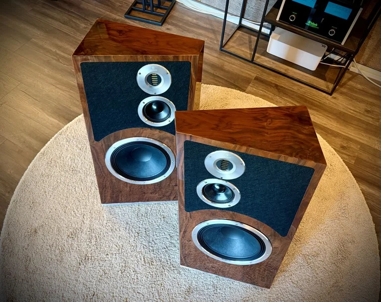 Audiovector TRAPEZE Ri LIMITED EDITION - Demoex - Bild 2 av 4